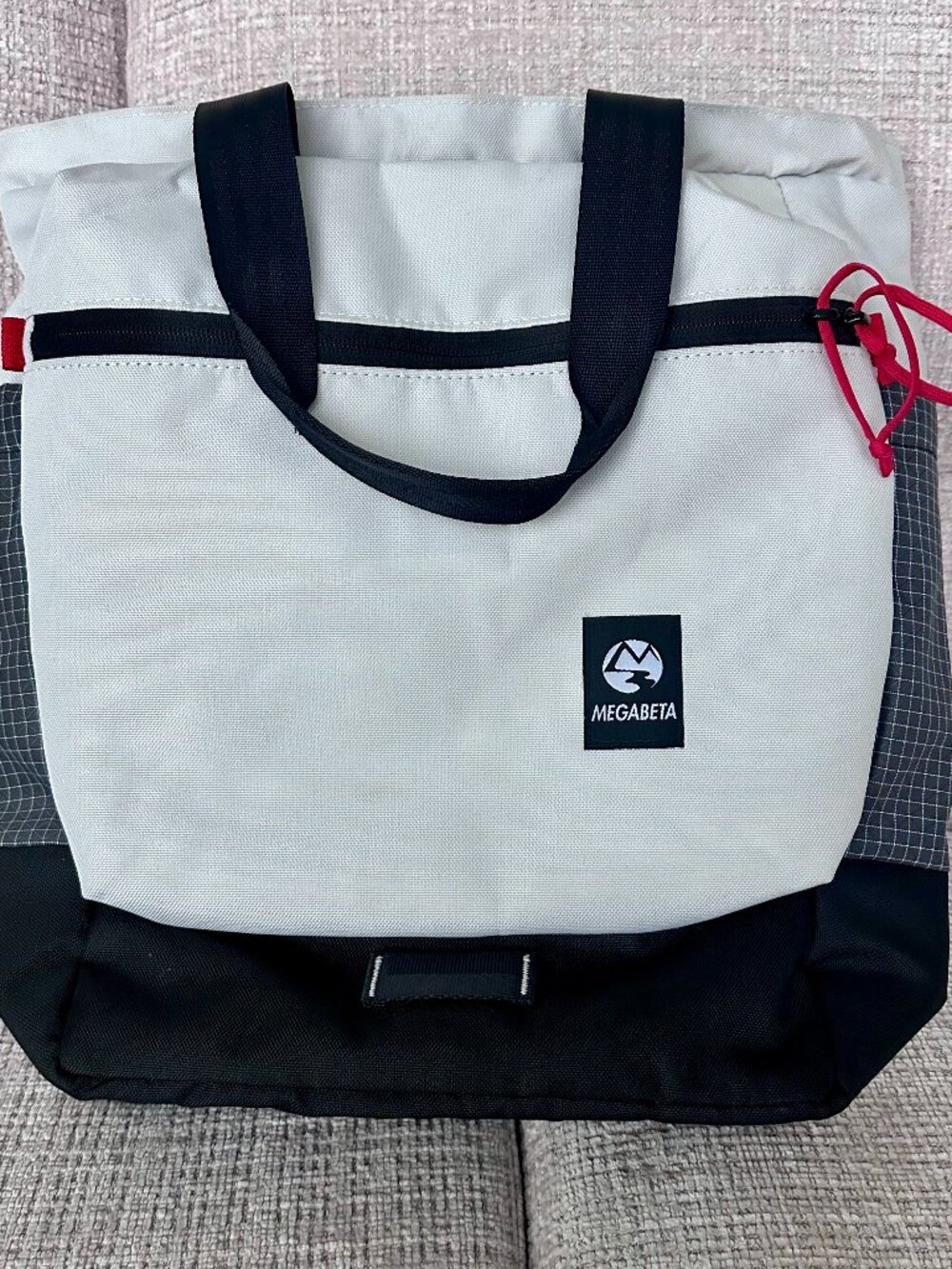 MEGABETA convertible totepack